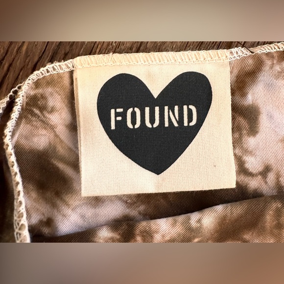 NWT Found My Animal Tie-Die Dog Bandana - Large - Chocolate, White and Sky Blue - Picture 3 of 9